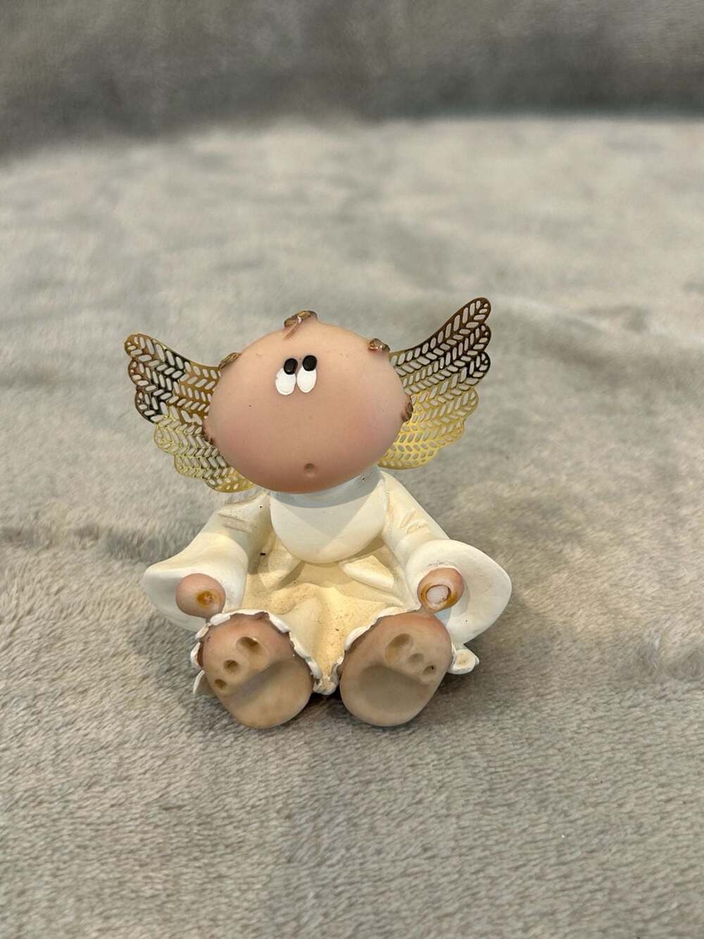 Russ Berrie Kirk's Kritters Angel Cheeks Figurine Gold Wings